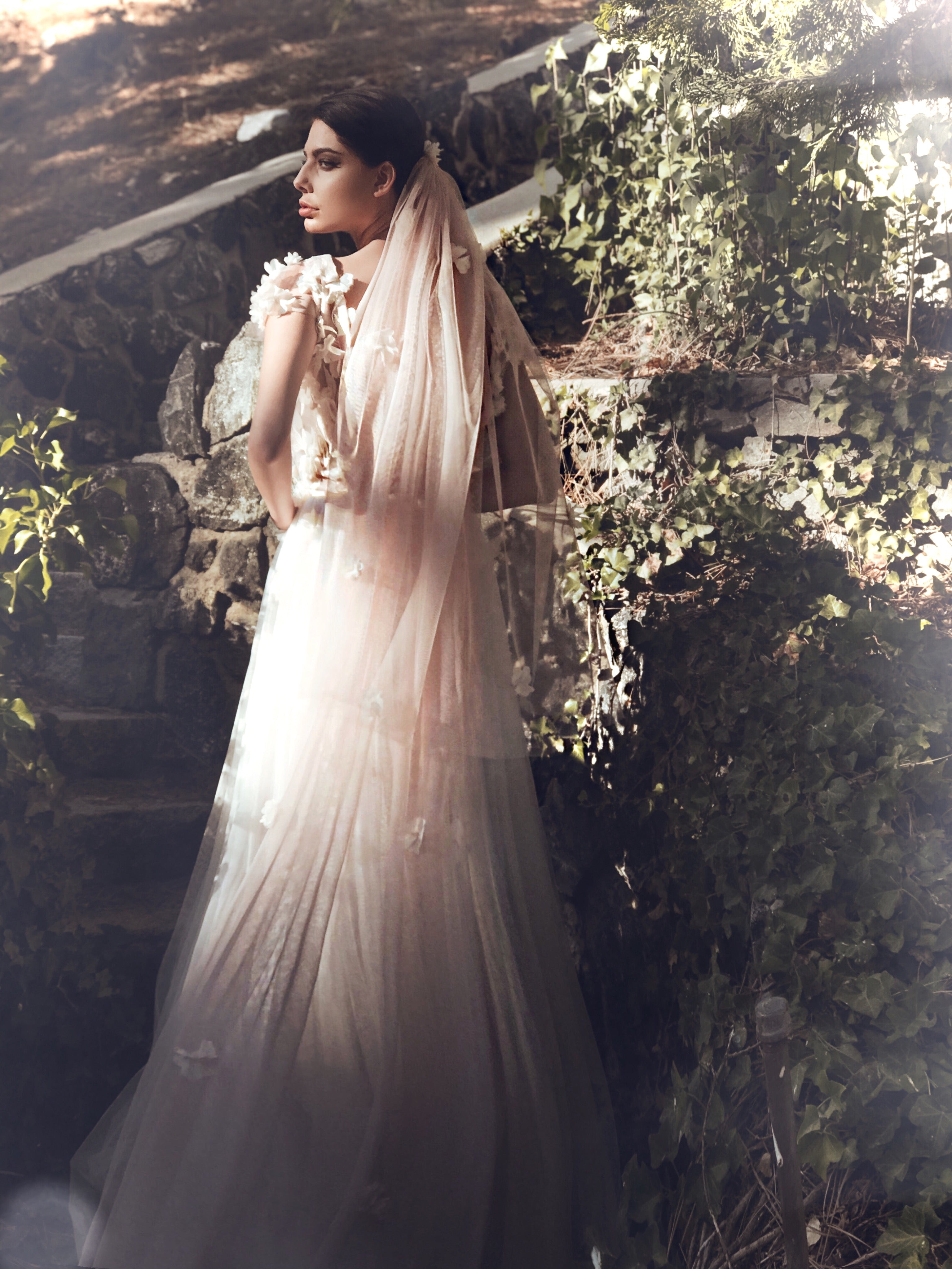 Floral Appliqué Tulle Nette Bridal Veil