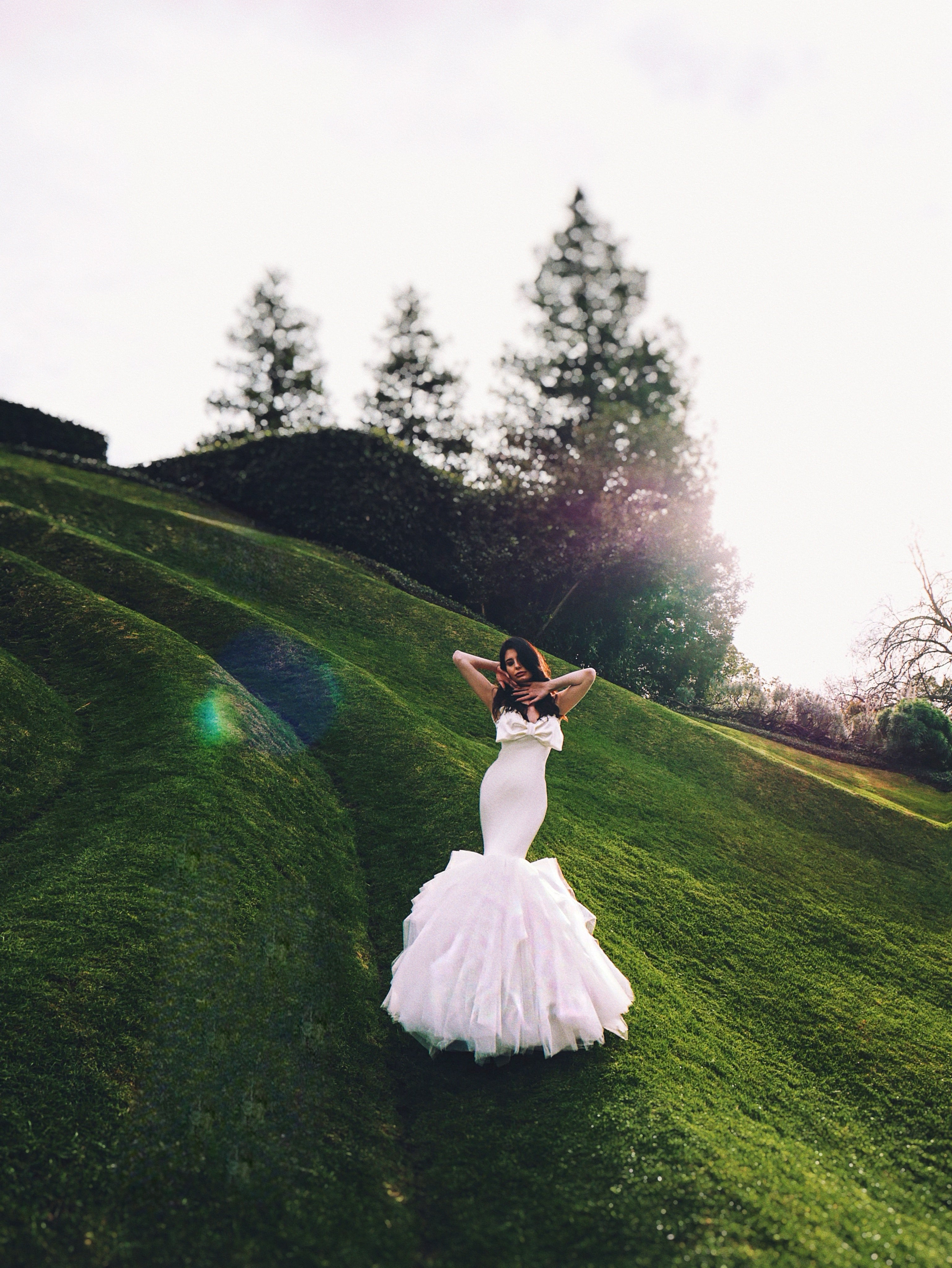 Lauren Elaine Mermaid Satin Bustier Corset Bow Wedding Gown w/ detachable train