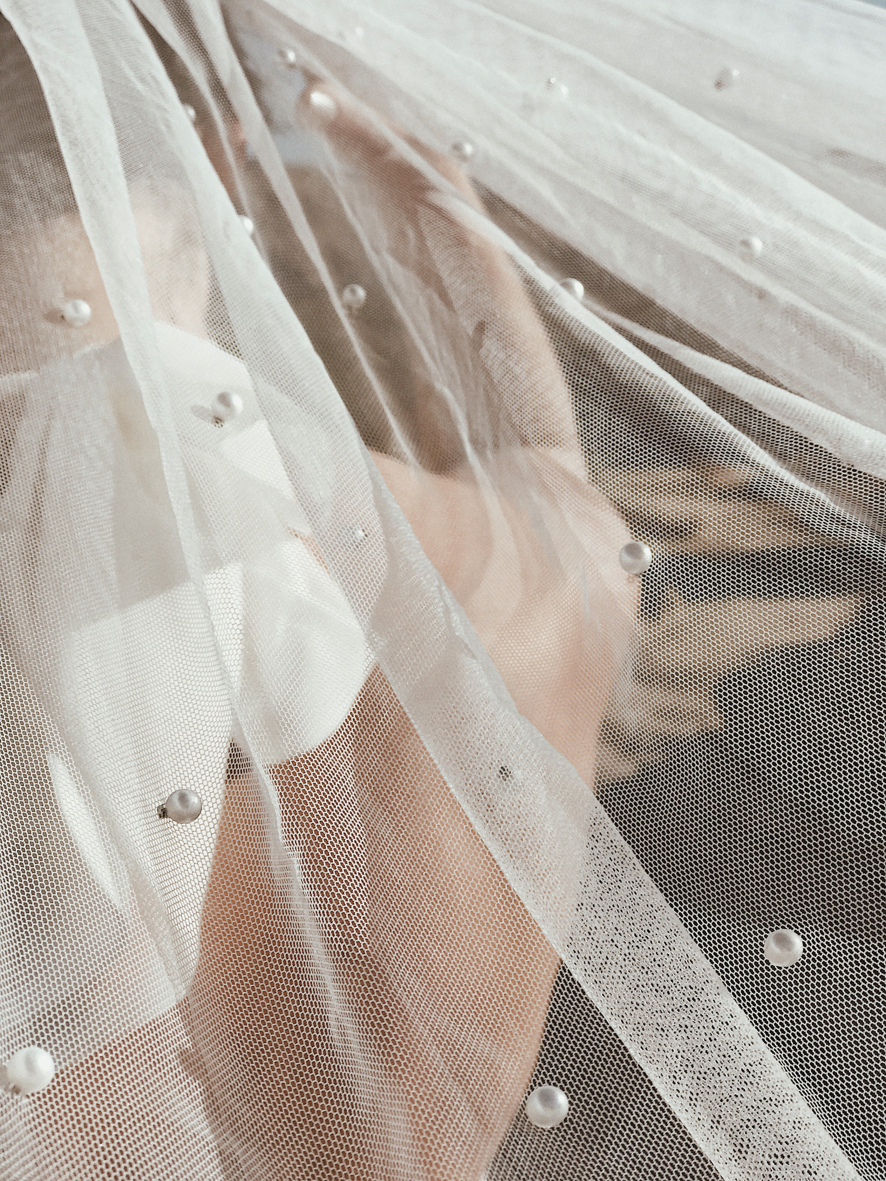 Pearl Drop Tulle Veil