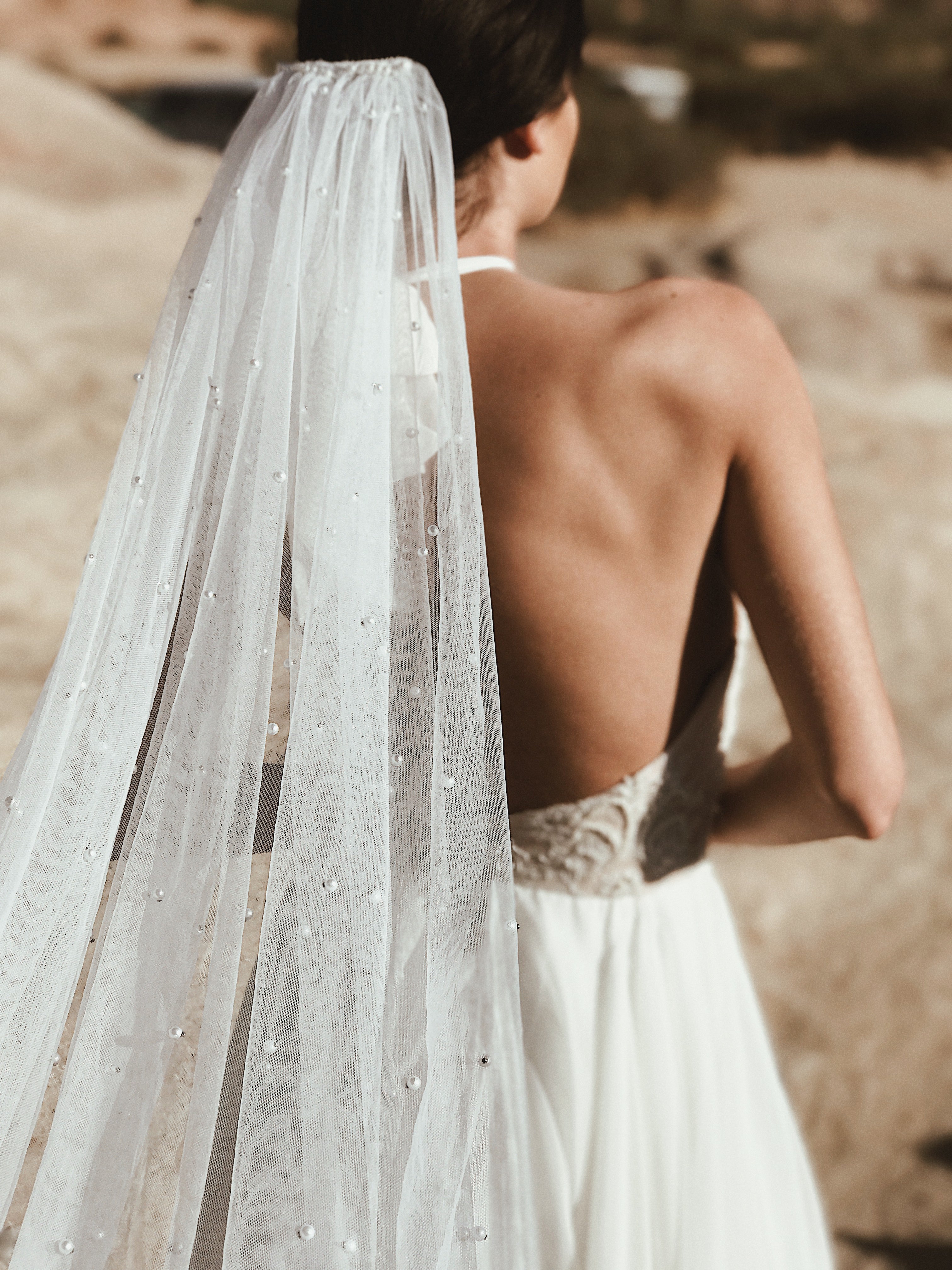 Pearl Drop Tulle Veil
