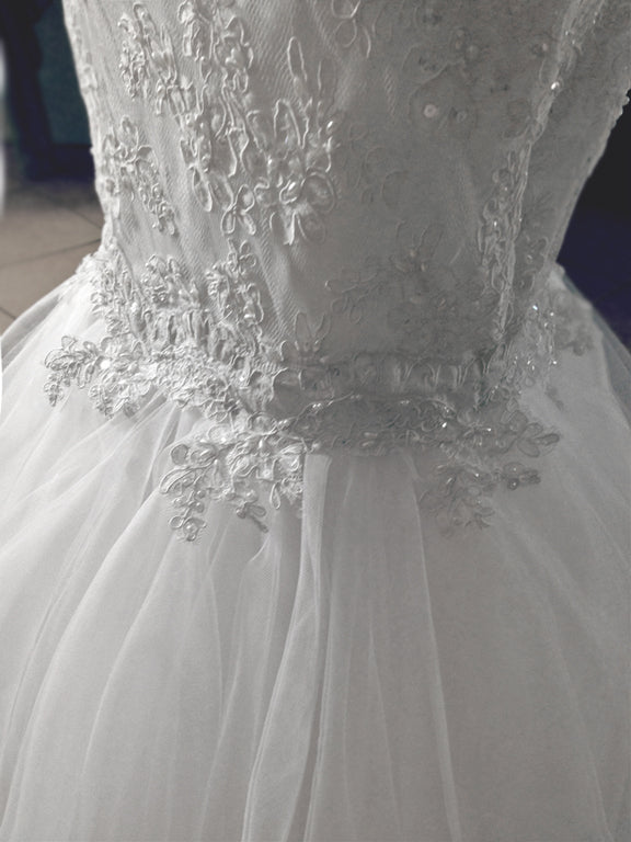 SAMPLE SALE: Anastasia