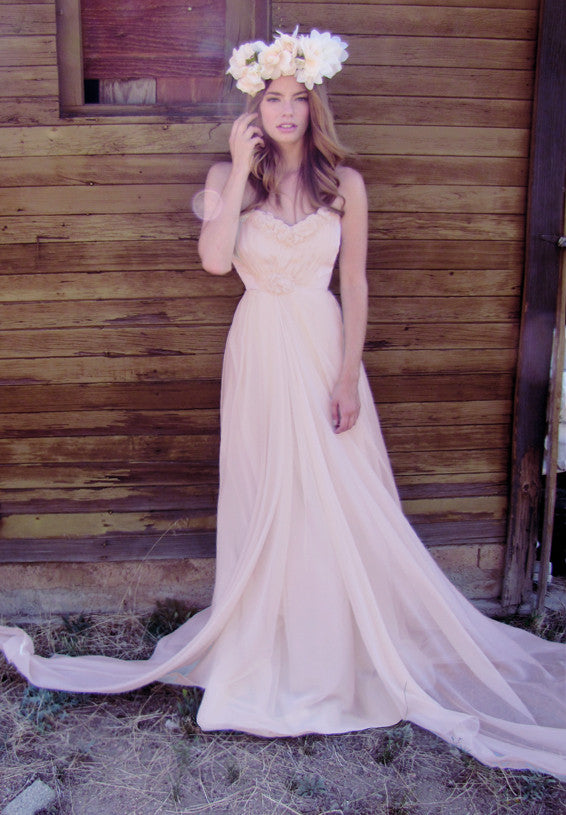 Discounted designer bridal gown. Affordable wedding gowns by Lauren Elaine Bridal.