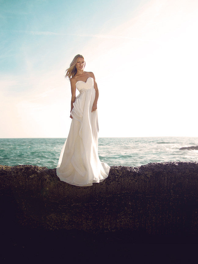 Nova gown by Lauren Elaine Bridal. Bohemian, ethereal bridal gown.