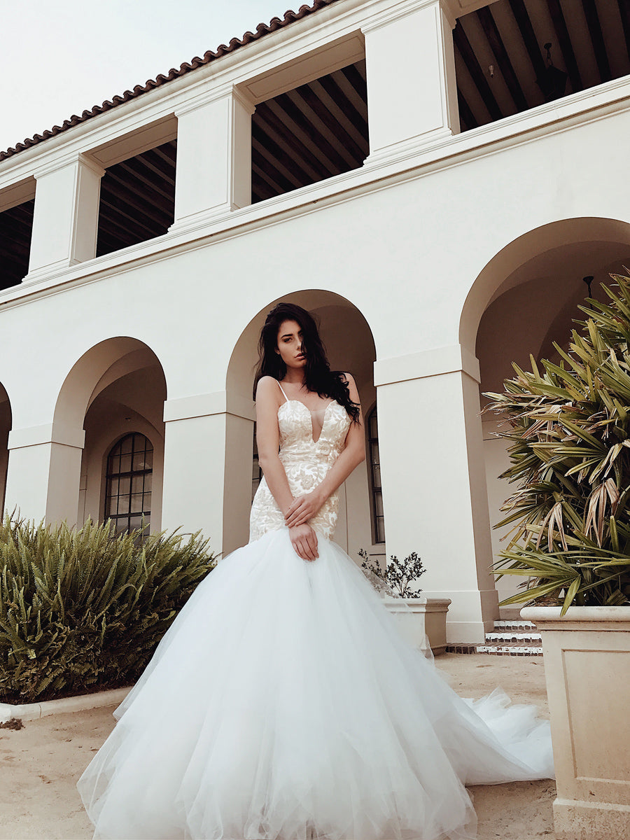 SAMPLE SALE: Rosabelle with 8ft Detachable Train