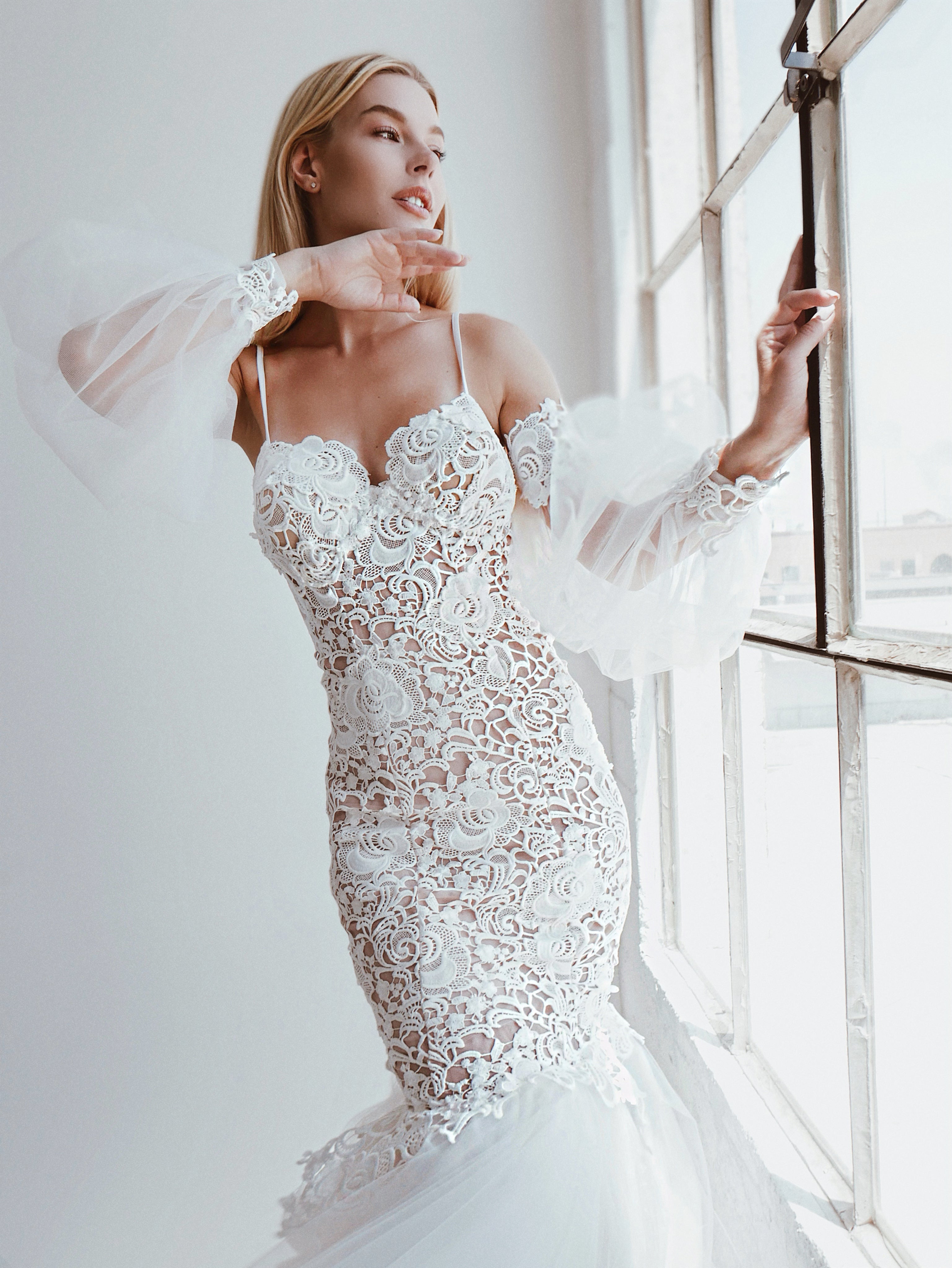 Detachable Guipure Lace and Tulle Bishop Sleeves paired with the Lauren Elaine Arcadia Gown