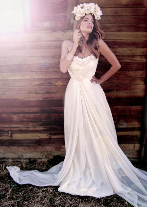 Bella Gown by Lauren Elaine. Affordable designer wedding gowns. Made in the USA.