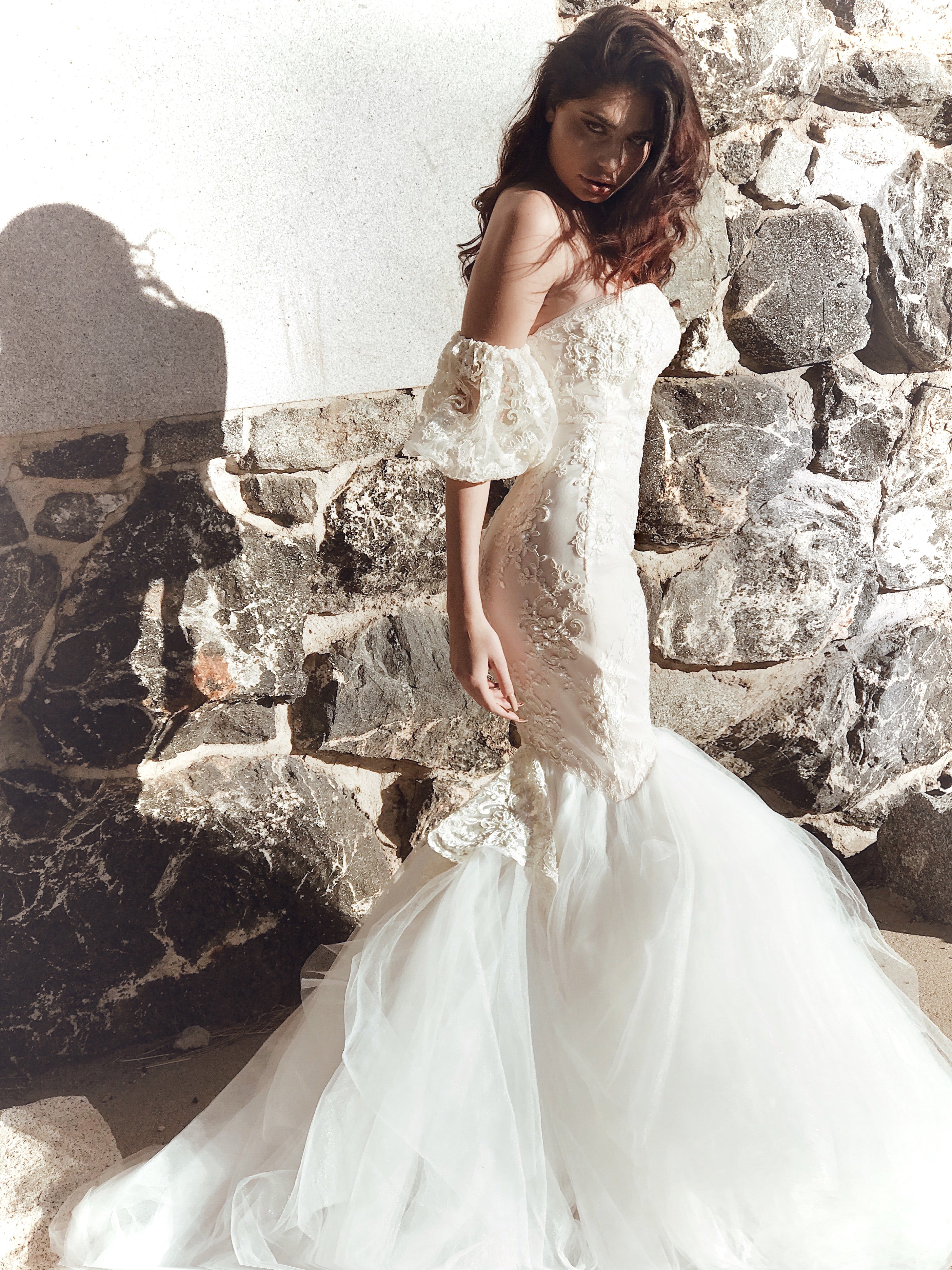 SAMPLE SALE: Avalon