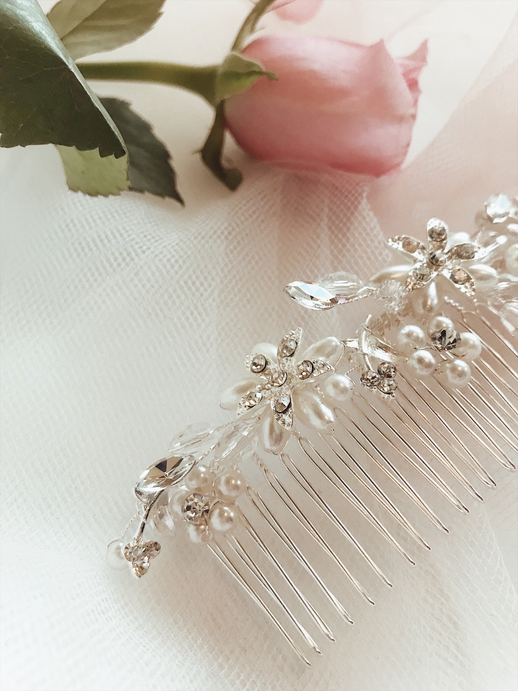 Lauren Elaine "Honeysuckle" bridal hair comb with pearl and crystal detailing